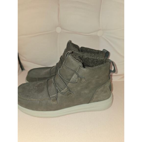 Womens Hey Dude Eloise Boots NWT